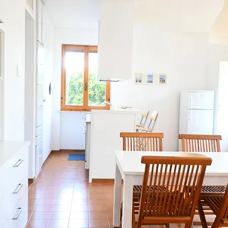 M433 - Marcelli, Spazioso Trilocale Con Giardino * Marcelli