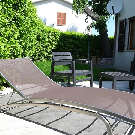 M433 - Marcelli, Spazioso Trilocale Con Giardino *