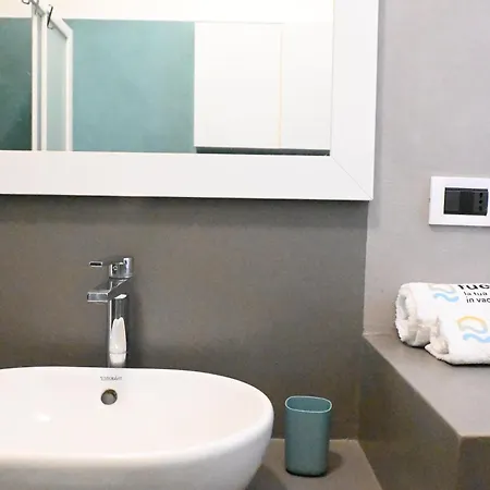 M433 - Marcelli, Spazioso Trilocale Con Giardino * Marcelli