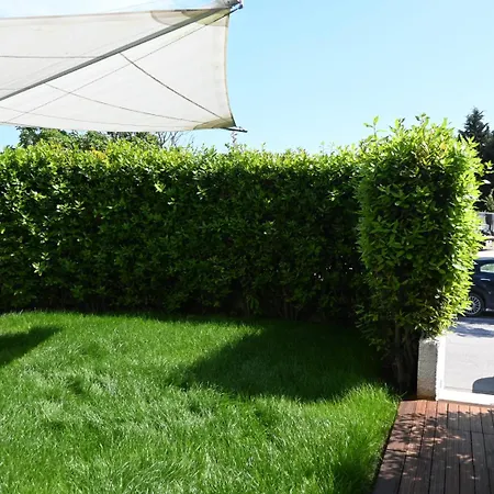 Lägenhet M433 - Marcelli, Spazioso Trilocale Con Giardino *