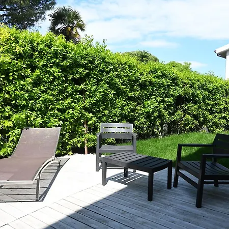 M433 - Marcelli, Spazioso Trilocale Con Giardino *