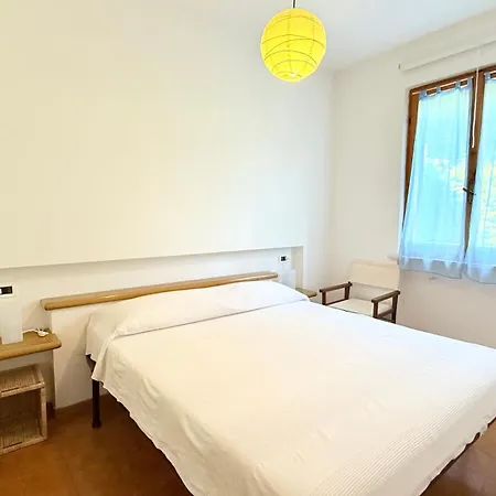 M433 - Marcelli, Spazioso Trilocale Con Giardino Marcelli