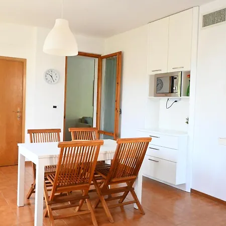 M433 - Marcelli, Spazioso Trilocale Con Giardino * Marcelli