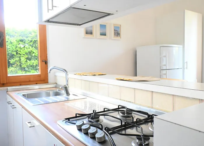 Apartment M433 - Marcelli, Spazioso Trilocale Con Giardino Marcelli