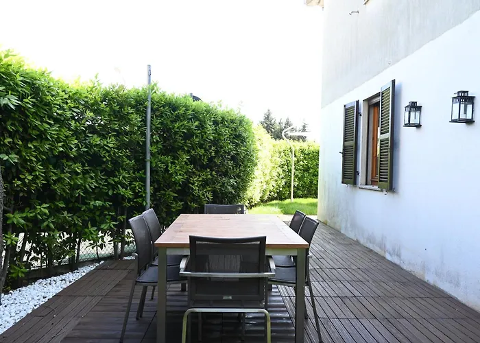 M433 - Marcelli, Spazioso Trilocale Con Giardino